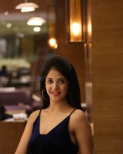 Kashish Vohra Sexy Photos