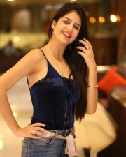 Kashish Vohra Sexy Photos