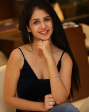 Kashish Vohra Sexy Photos