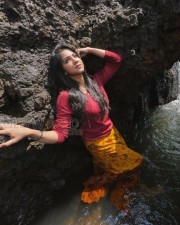 Kavan Movie Heroine Madonna Sebastian Photos