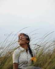 Kayal Movie Heroine Anandhi Photos