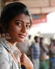Kayal Movie Heroine Anandhi Photos