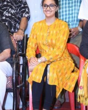 Keerthi Suresh At Th Stage Show Of Yg Mahendran Soppana Vazhvil Drama Pictures