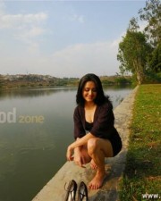 Kriti Karbandha Sexy Photos