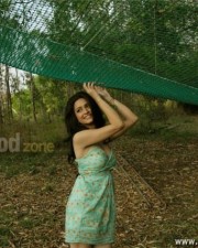 Kriti Karbandha Sexy Photos