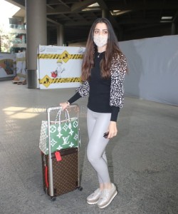 Lakshmi Rai spotted at Airport Arrival Pictures