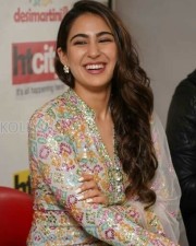 Love Aaj Kal Heroine Sara Ali Khan Photos