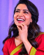 Maa Inti Bangaaram Actress Samantha Ruth Prabhu in a Red And Green Traditional Saree Photos 04