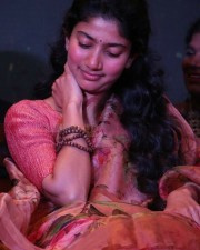 Sai Pallavi 8 Maari Movie Heroine Sai Pallavi Photos
