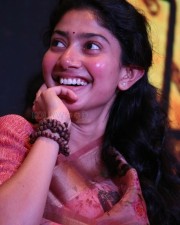 Sai Pallavi 4 Maari Movie Heroine Sai Pallavi Photos