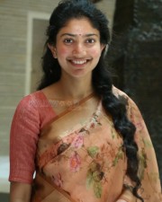 Maari  Movie Heroine Sai Pallavi Photos