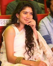 Maari Heroine Sai Pallavi Pictures