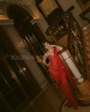 Majestic Actress Pooja Hegde in a Red And Gold Sequin Mirror Work Strapless Saree Photos 08 Majestic Actress Pooja Hegde in a Red And Gold Sequin Mirror Work Strapless Saree Photos 08