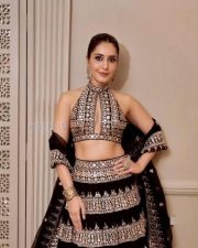 Majestic Actress Raashi Khanna in a Black Velvet Embroidered Lehenga Set Photos 07 Majestic Actress Raashi Khanna in a Black Velvet Embroidered Lehenga Set Photos 07