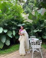 Malayalam Actress Esther Anil Traditional Saree Photos 01
