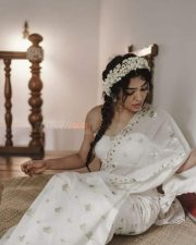 Malayalam Actress Rima Kallingal in a Traditional White Saree Photos 03