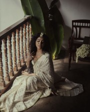 Malayalam Actress Rima Kallingal in a Traditional White Saree Photos 05