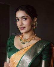 Malayalam Actress Saniya Iyappan in a Yellow and Green Saree with Matching Green Blouse Pictures 01 Malayalam Actress Saniya Iyappan in a Yellow and Green Saree with Matching Green Blouse Pictures 01