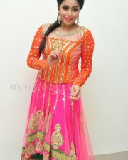 Manal Kayaru Movie Heroine Poorna Photos