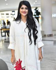 Mazhai Pidikatha Manithan Heroine Megha Akash Pictures 03