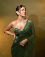 Mesmerizing Rakul Preet Singh in an Emerald Green Saree with a Corset Style Blouse Photos 03