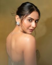Mesmerizing Rakul Preet Singh in an Emerald Green Saree with a Corset Style Blouse Photos 08