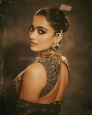 Mission Majnu Actress Rashmika Mandanna Photoshoot Pictures 03