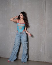 Mr and Mrs Mahi Actress Janhvi Kapoor in a Bodysuit and Cargo Pants Photos 02