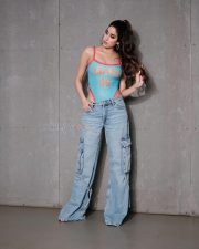 Mr and Mrs Mahi Actress Janhvi Kapoor in a Bodysuit and Cargo Pants Photos 04 Mr and Mrs Mahi Actress Janhvi Kapoor in a Bodysuit and Cargo Pants Photos 04