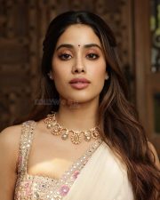 Mr and Mrs Mahi Actress Janhvi Kapoor in a Floral Lehenga Pictures 02 Mr and Mrs Mahi Actress Janhvi Kapoor in a Floral Lehenga Pictures 02