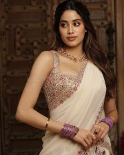 Mr and Mrs Mahi Actress Janhvi Kapoor in a Floral Lehenga Pictures 03 Mr and Mrs Mahi Actress Janhvi Kapoor in a Floral Lehenga Pictures 03
