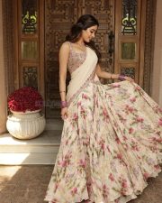 Mr and Mrs Mahi Actress Janhvi Kapoor in a Floral Lehenga Pictures 05 Mr and Mrs Mahi Actress Janhvi Kapoor in a Floral Lehenga Pictures 05
