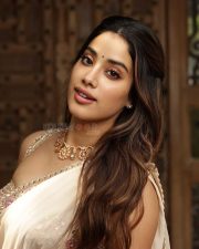 Mr and Mrs Mahi Actress Janhvi Kapoor in a Floral Lehenga Pictures 06 Mr and Mrs Mahi Actress Janhvi Kapoor in a Floral Lehenga Pictures 06