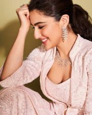 Murder Mubarak Heroine Sara Ali Khan Photoshoot Stills 01