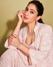 Murder Mubarak Heroine Sara Ali Khan Photoshoot Stills 03