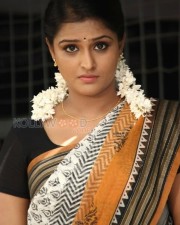 Remya Nambeesan 49 Nallu Polisum Nalla Irundha Oorum Movie Heroine Remya Nambeesan Photos
