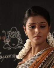 Remya Nambeesan 16 Nallu Polisum Nalla Irundha Oorum Movie Heroine Remya Nambeesan Photos