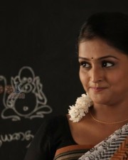 Remya Nambeesan 8 Nallu Polisum Nalla Irundha Oorum Movie Heroine Remya Nambeesan Photos