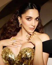 New Mom Kiara Advani Golden Dress Photos 02