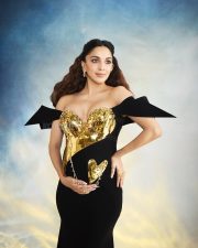 New Mom Kiara Advani Golden Dress Photos 04