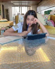 Nidhhi Agerwal In Acting Lessons During Lockdown Photos
