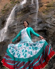 Nijama Nizhala Heroine Malavika Menon Photos