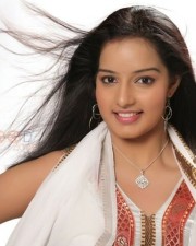 Nijama Nizhala Heroine Malavika Menon Photos