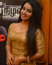 Nijama Nizhala Heroine Malavika Menon Photos