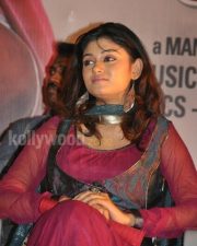 Oviya At Puthumukhangal Thevai Movie Audio Launch Photos