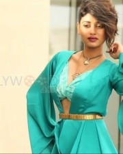 Oviya Helen Jfw Magazine Photos