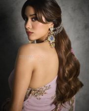 Param Sundari Heroine Janhvi Kapoor in a Pink Floral Saree Photos 02