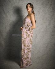 Param Sundari Heroine Janhvi Kapoor in a Pink Floral Saree Photos 03 Param Sundari Heroine Janhvi Kapoor in a Pink Floral Saree Photos 03
