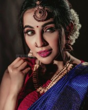 Parvati Nair in Traditional Dress with Flowers 01