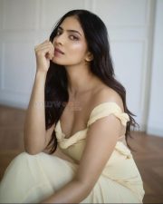 Passionate Malavika Mohanan in a Yellow Bodycon Dress Photos 08 Passionate Malavika Mohanan in a Yellow Bodycon Dress Photos 08